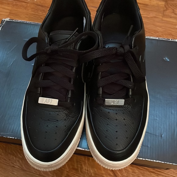 Nike Air Force 1 Sage Low Size 5.5 - Picture 2 of 9